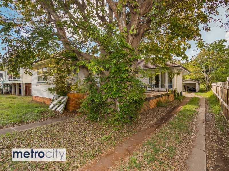 9 Quandong Street, Ashgrove QLD 4060