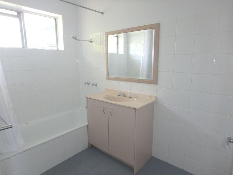 2/22 Redfern Street, Woolloongabba QLD 4102