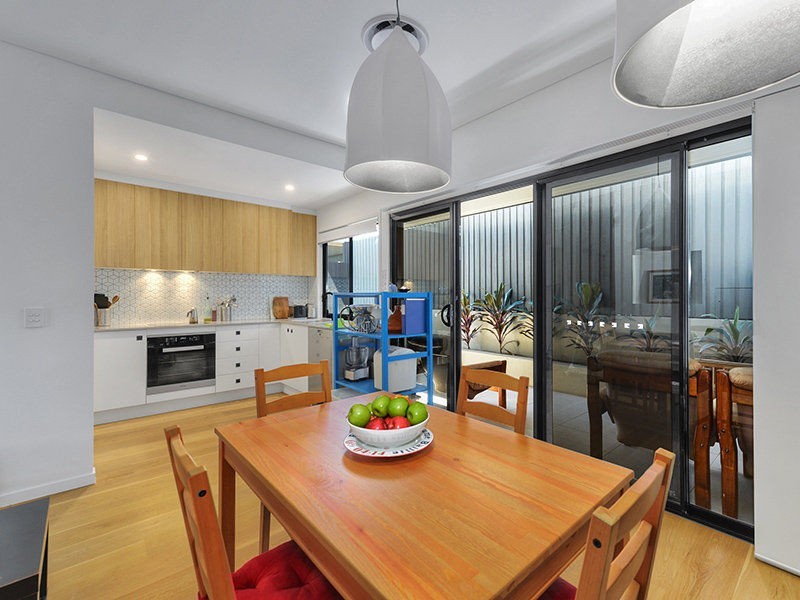 21 Paragon Street, Yeronga QLD 4104