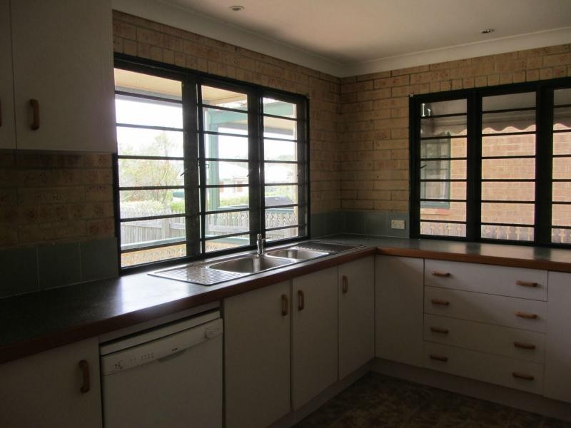 31 Brassey Street, Fairfield QLD 4103