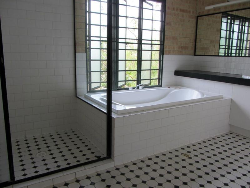 31 Brassey Street, Fairfield QLD 4103