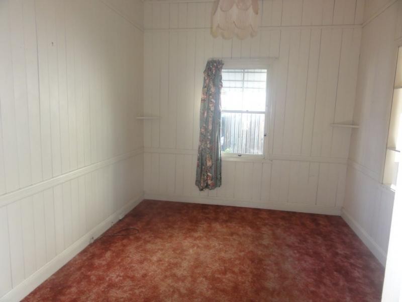 36 Avondale Avenue, Annerley QLD 4103