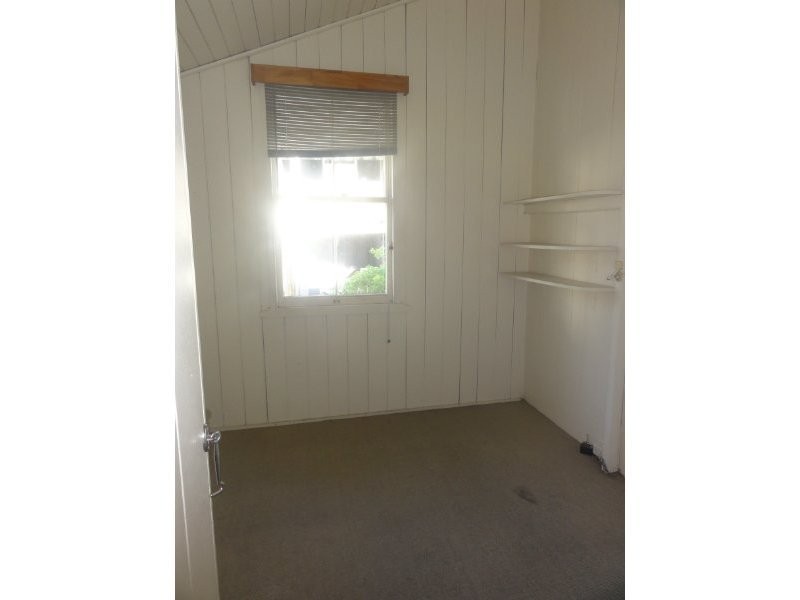 36 Avondale Avenue, Annerley QLD 4103