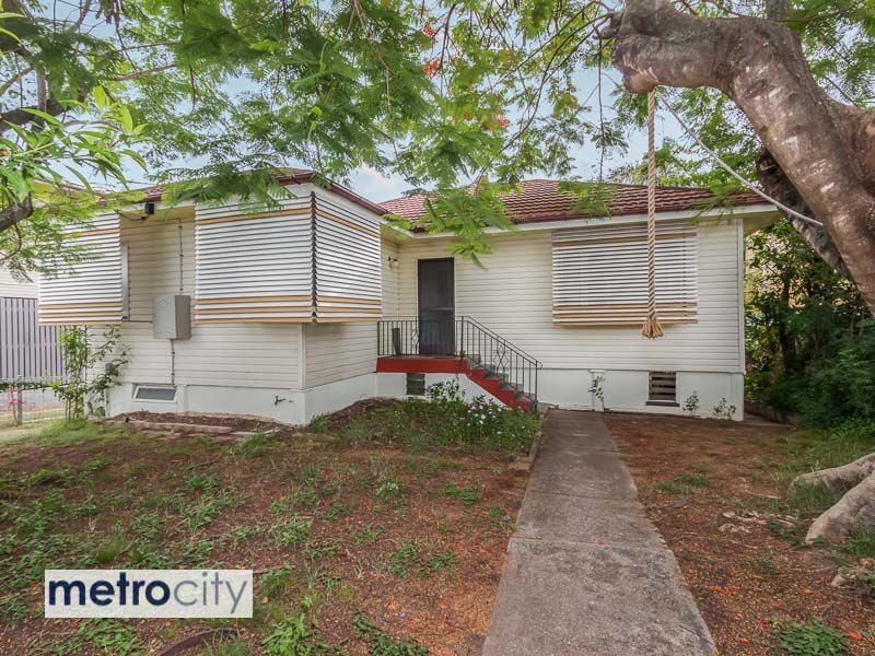 8 Eversley Terrace, Yeronga QLD 4104