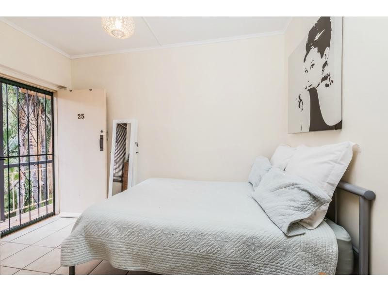 25/22 Little Jane Street, West End QLD 4101