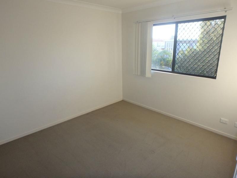 4/56 Wallace Street, Chermside QLD 4032