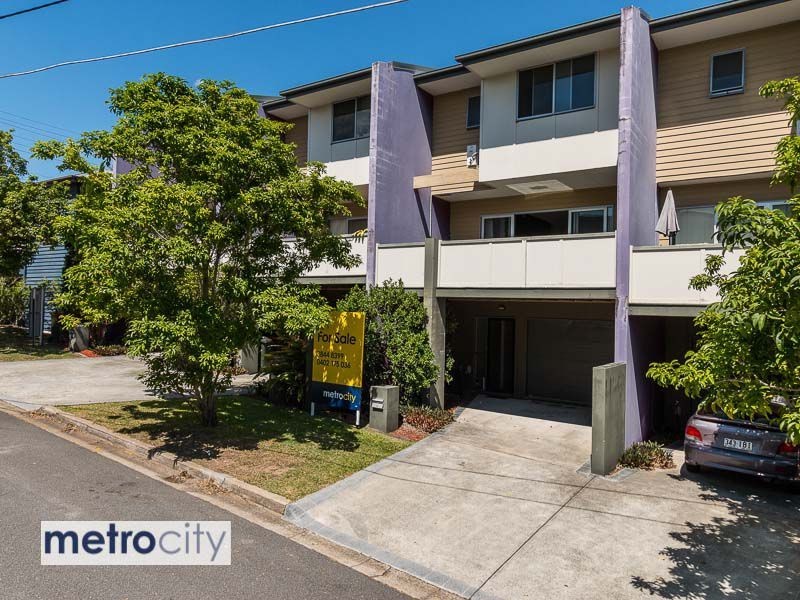 8/4 Elba Lane, Morningside QLD 4170