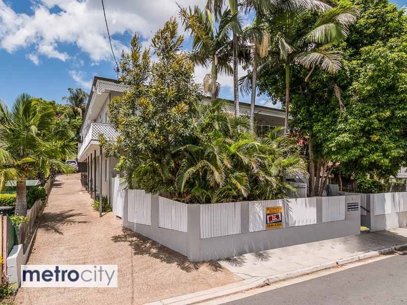 4/9 Lockhart Street, Woolloongabba QLD 4102