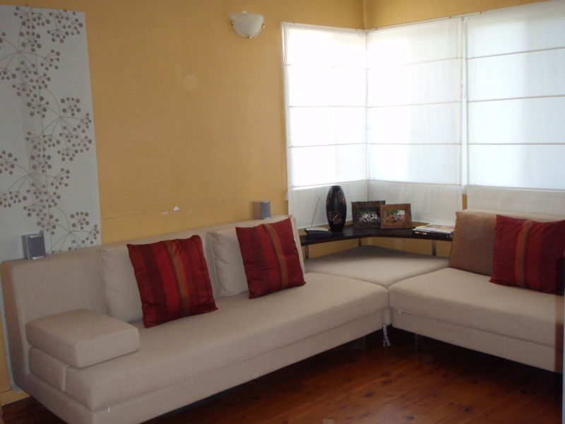 8 Hyde Road, Yeronga QLD 4104