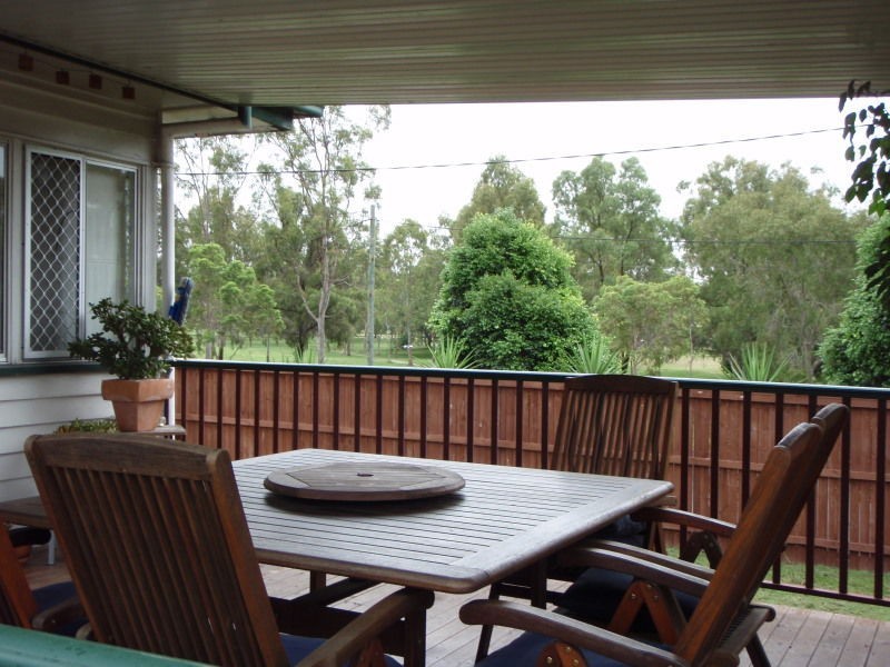 8 Hyde Road, Yeronga QLD 4104