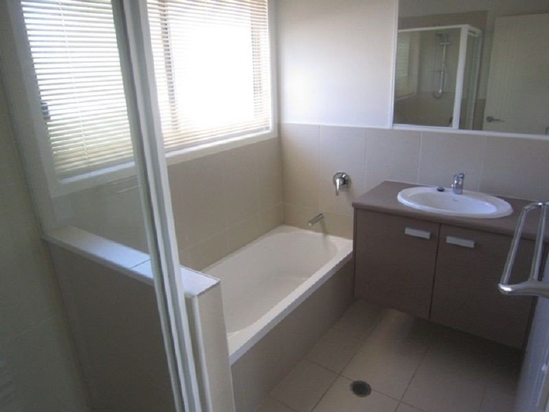 1/103 Gillies Street, Zillmere QLD 4034