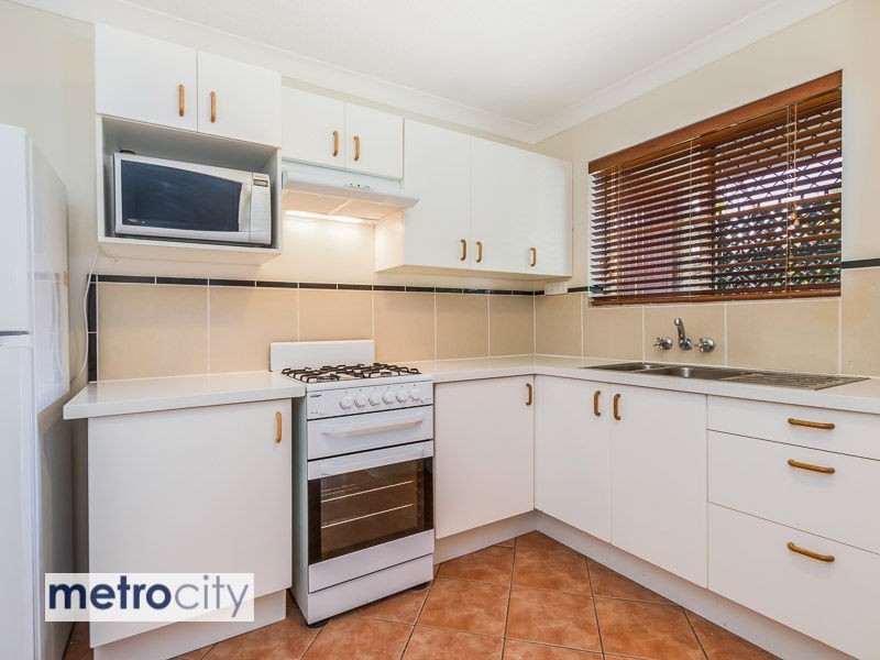 2/47 Victoria Street, Fairfield QLD 4103
