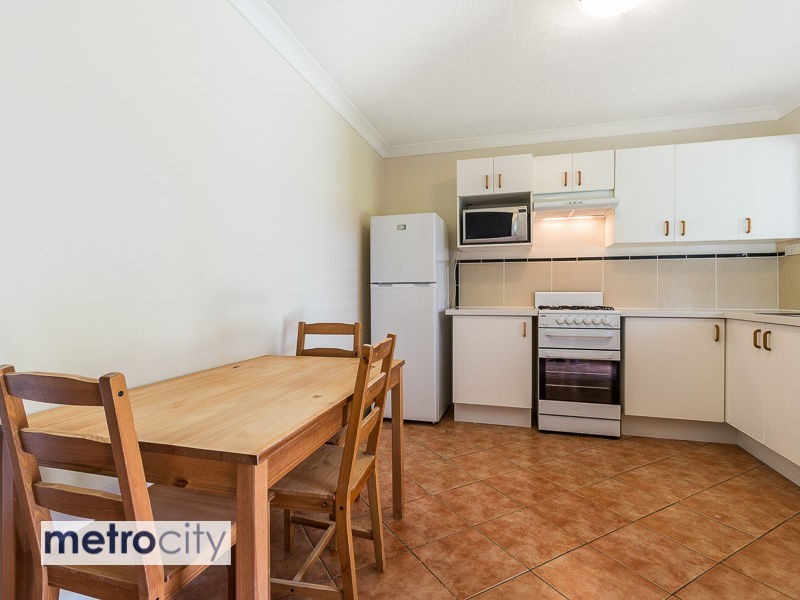 2/47 Victoria Street, Fairfield QLD 4103