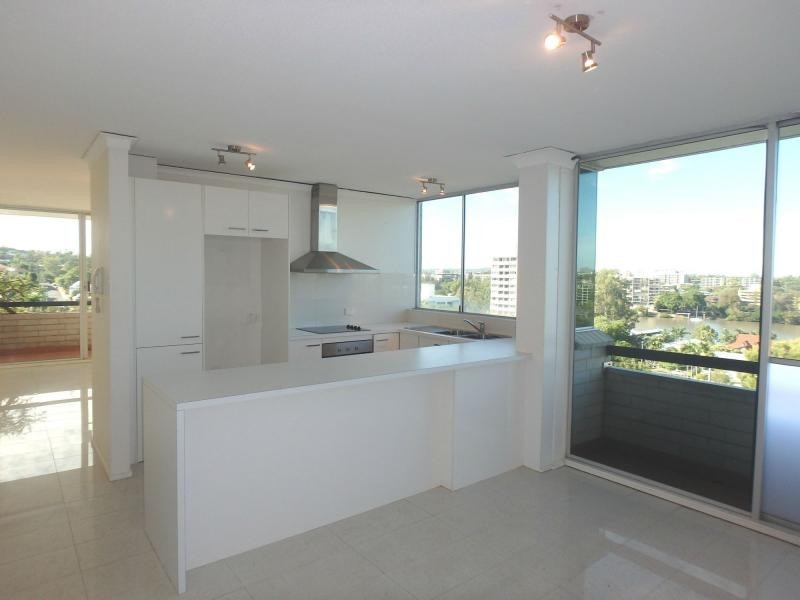 9/8 Doris Street, Highgate Hill QLD 4101