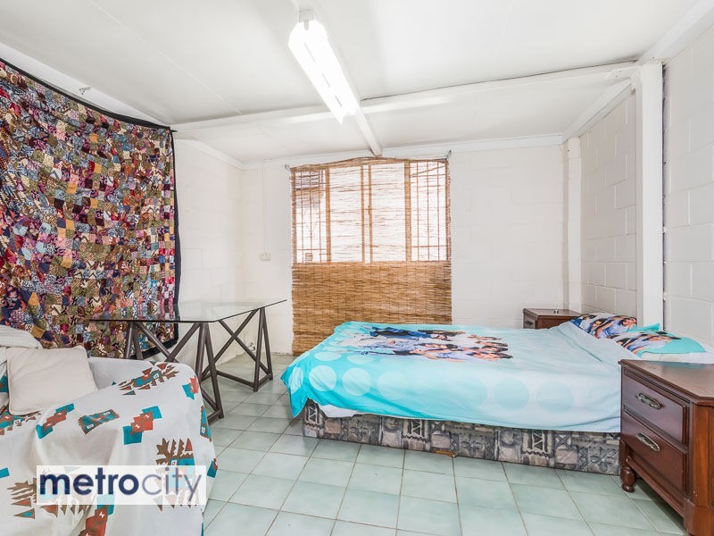 46 Wilkins Street  West, Fairfield QLD 4103