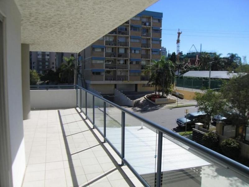 1/19 Thorn Street, Kangaroo Point QLD 4169