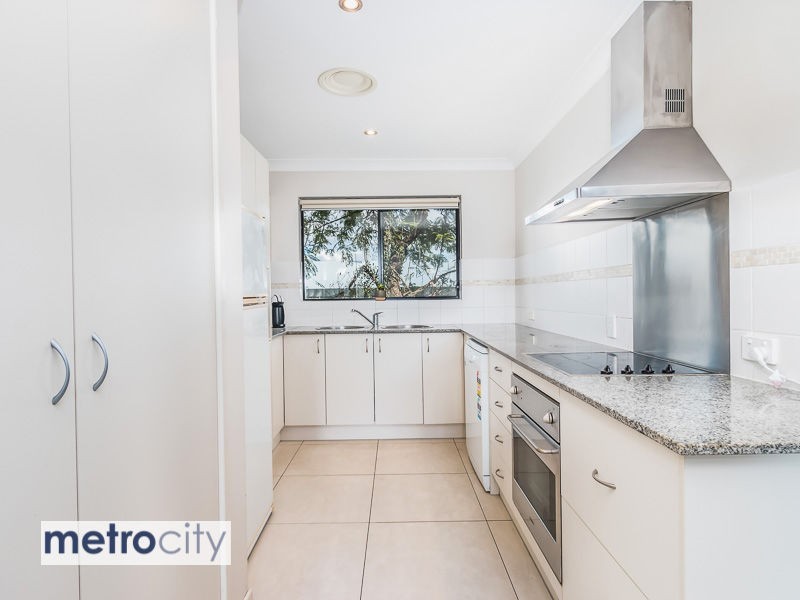 4/5 Livingstone Street, Yeerongpilly QLD 4105