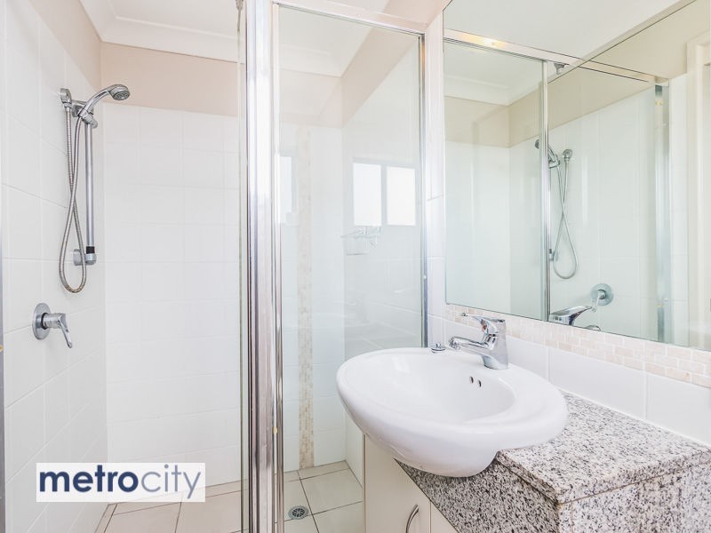 4/5 Livingstone Street, Yeerongpilly QLD 4105