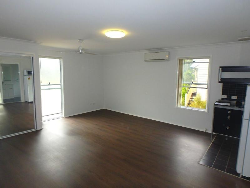 1/8 Sydney Street, Fairfield QLD 4103