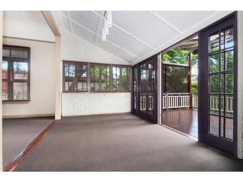21 Chester Street, Highgate Hill QLD 4101