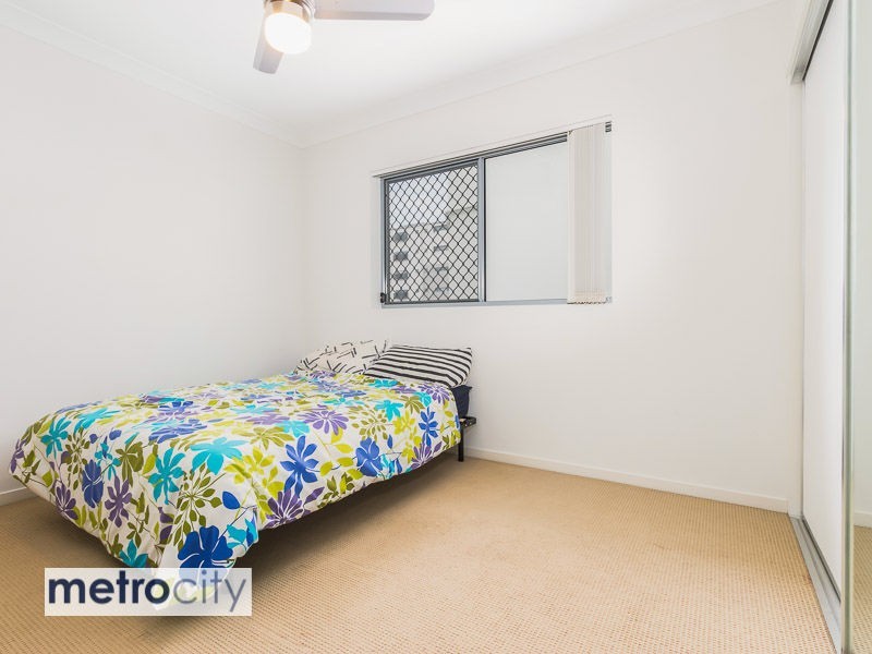 6/25 Kuran Street, Chermside QLD 4032