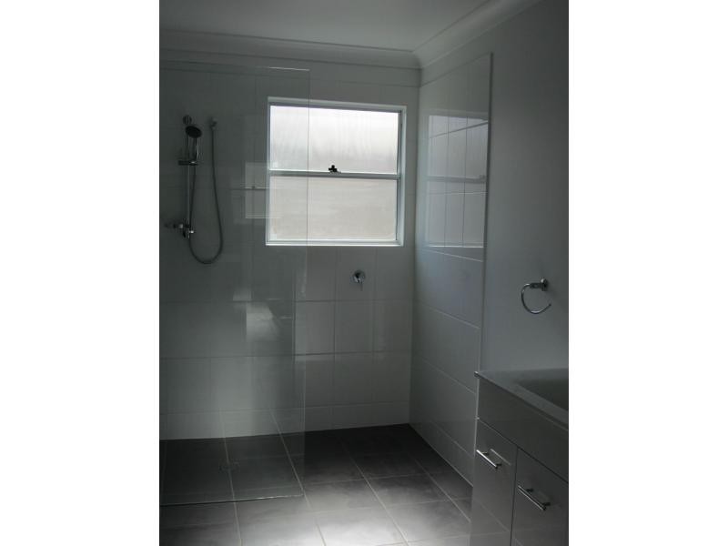 2/8 Sydney Street, Fairfield QLD 4103