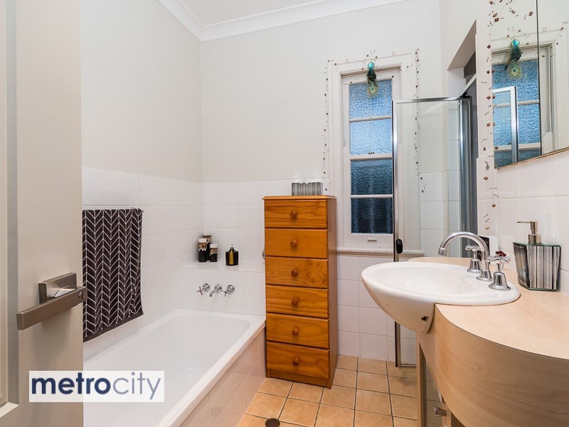 18 Wand Street, Nundah QLD 4012