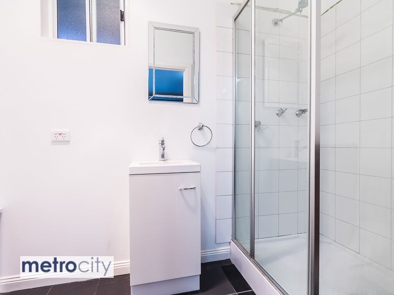 18 Wand Street, Nundah QLD 4012