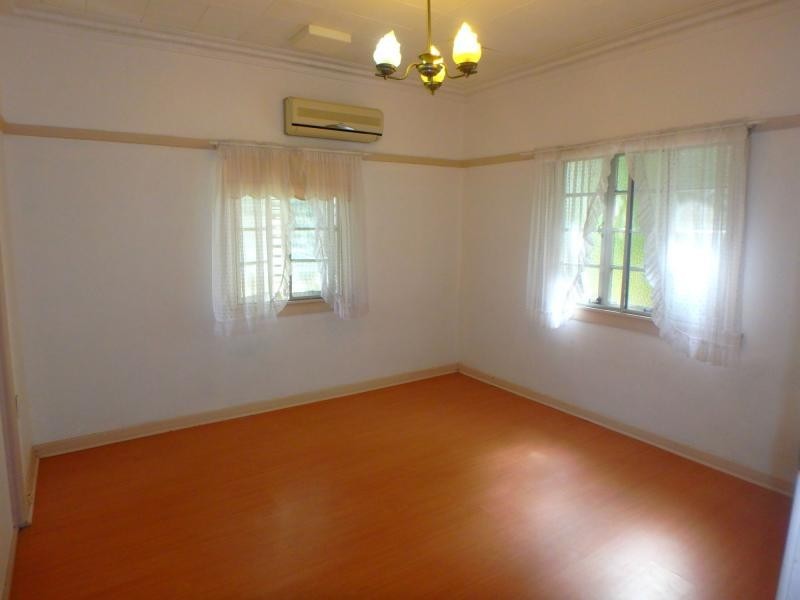 126 Ashby Street, Fairfield QLD 4103