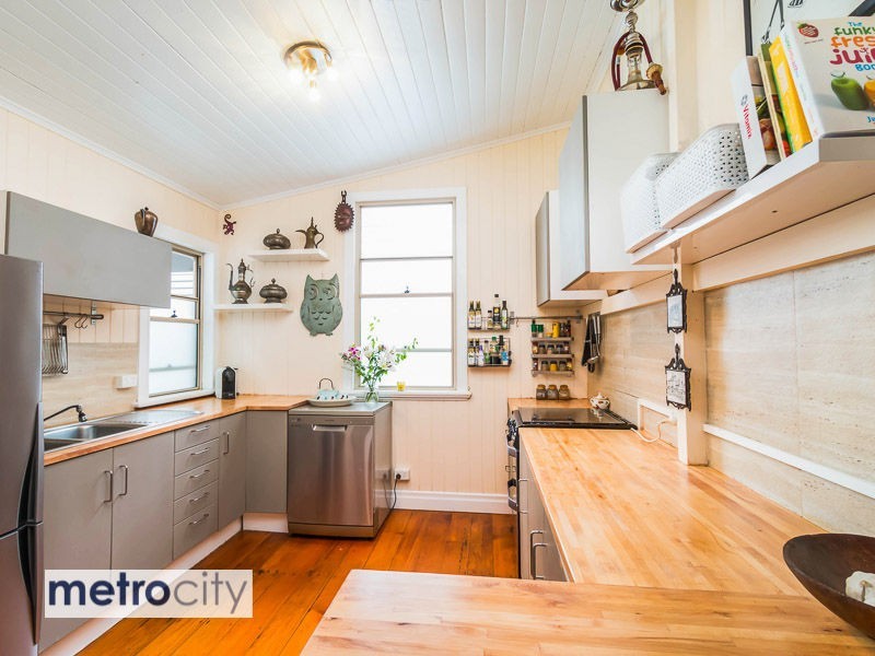 15 Wahcumba Street, Dutton Park QLD 4102