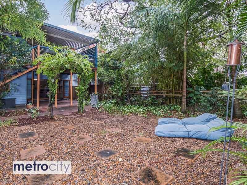 15 Wahcumba Street, Dutton Park QLD 4102