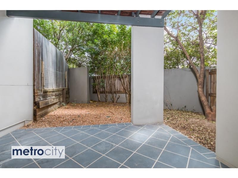 13 Richmond Road, Morningside QLD 4170