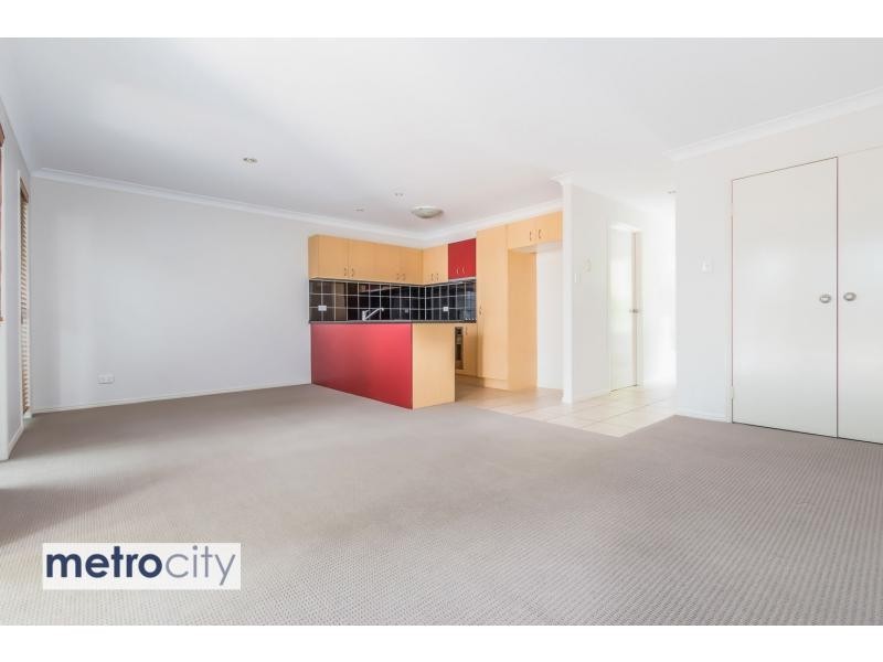 13 Richmond Road, Morningside QLD 4170