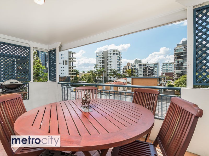 20/239 Shafston Avenue, Kangaroo Point QLD 4169