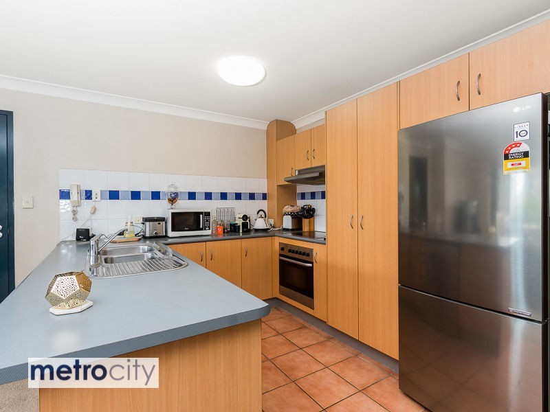 20/239 Shafston Avenue, Kangaroo Point QLD 4169