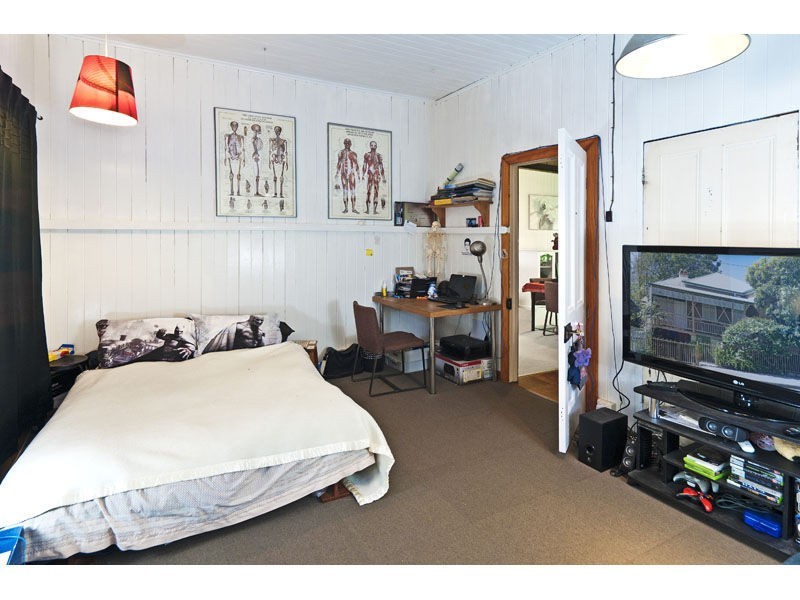 22 Colville Street, Highgate Hill QLD 4101