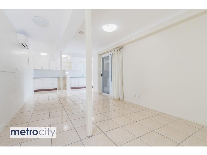 88 Raven Street, Camp Hill QLD 4152