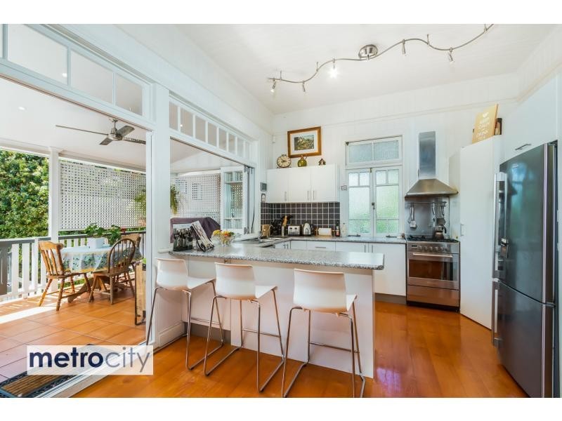 12 Taylor Street, Annerley QLD 4103