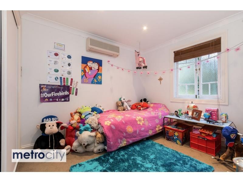 12 Taylor Street, Annerley QLD 4103