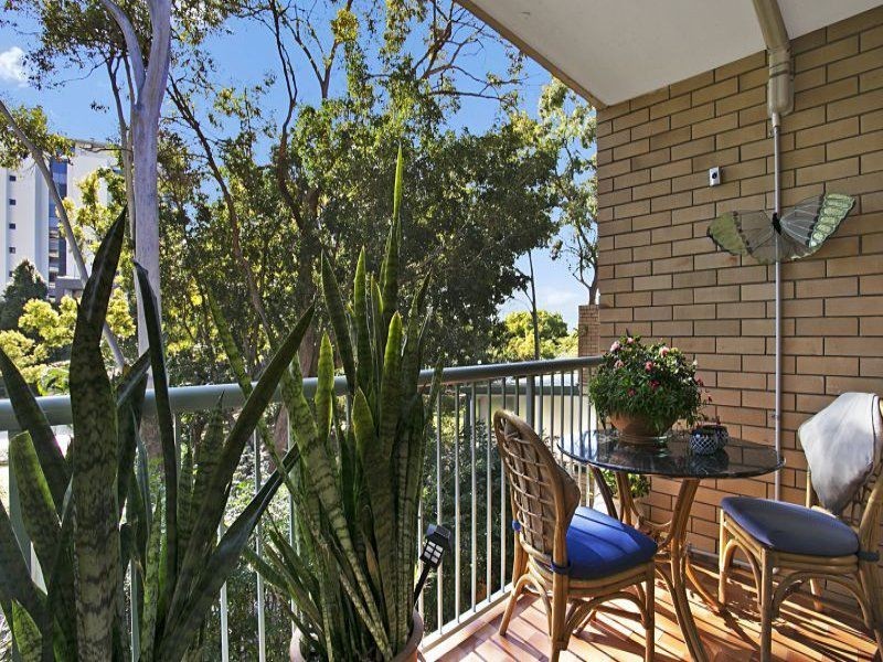 28/12 Patrick Lane, Toowong QLD 4066