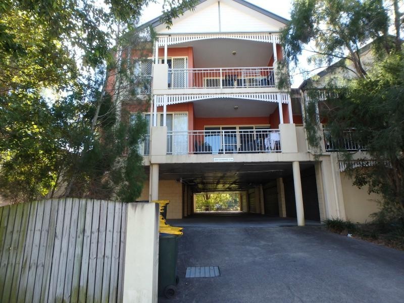 4/18 Jellicoe Street, Coorparoo QLD 4151