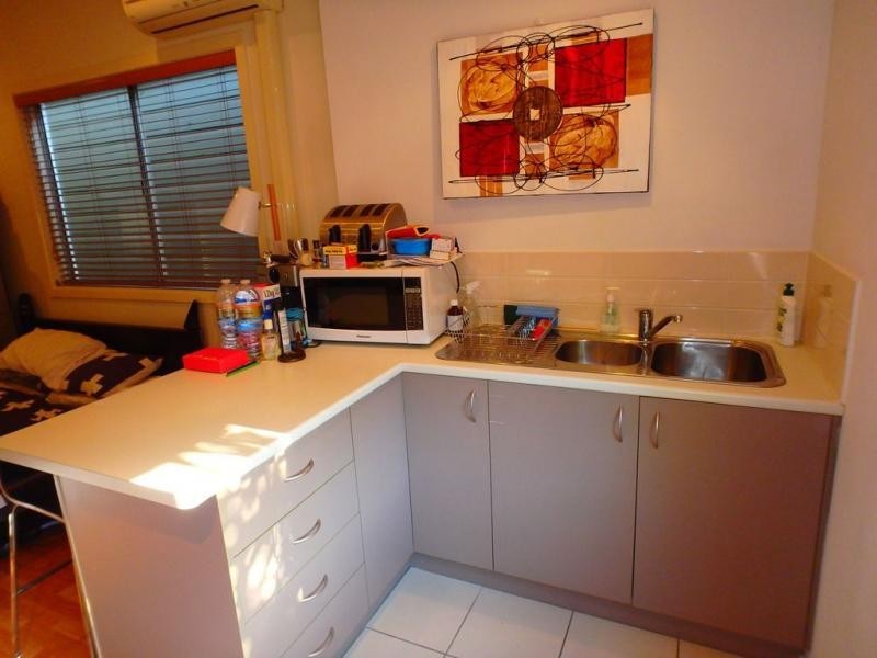 2/88 Gladstone Road, Highgate Hill QLD 4101