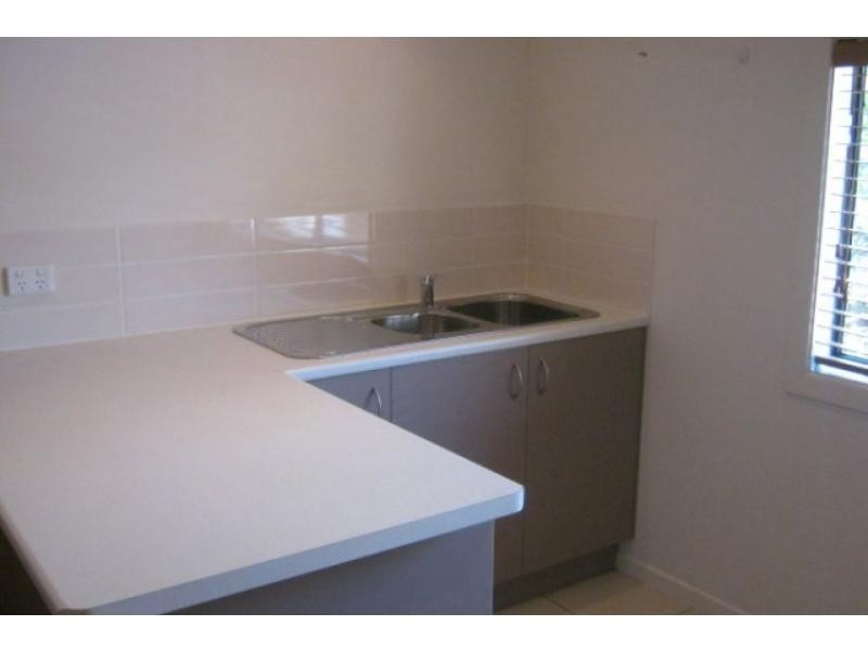 2/88 Gladstone Road, Highgate Hill QLD 4101