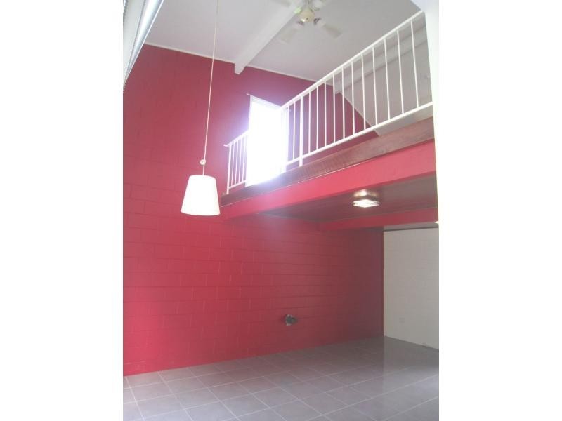 15 Oxford Terrace, Taringa QLD 4068