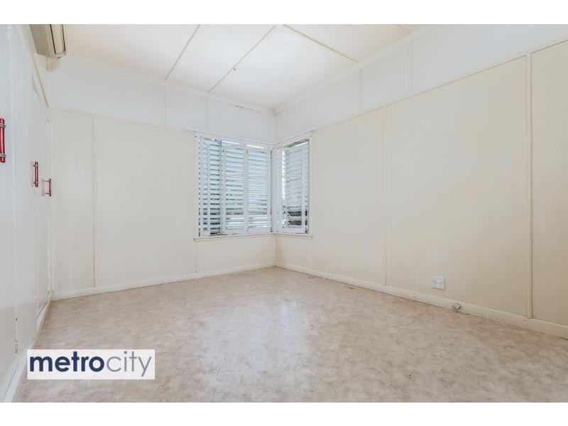 76 Effingham Street, Tarragindi QLD 4121