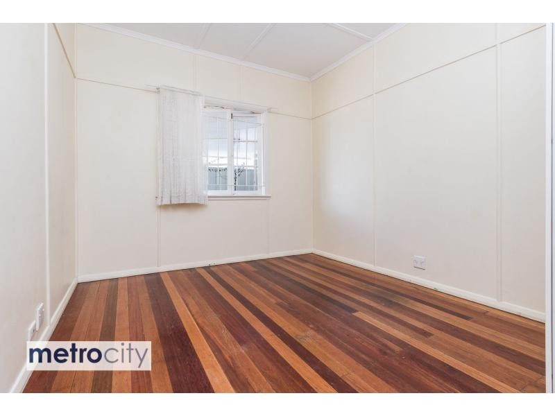 76 Effingham Street, Tarragindi QLD 4121