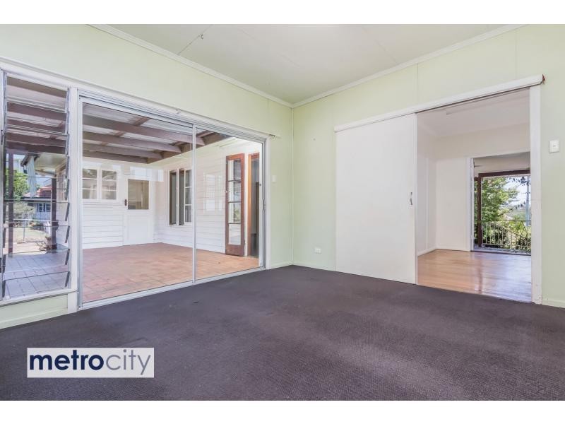 76 Effingham Street, Tarragindi QLD 4121