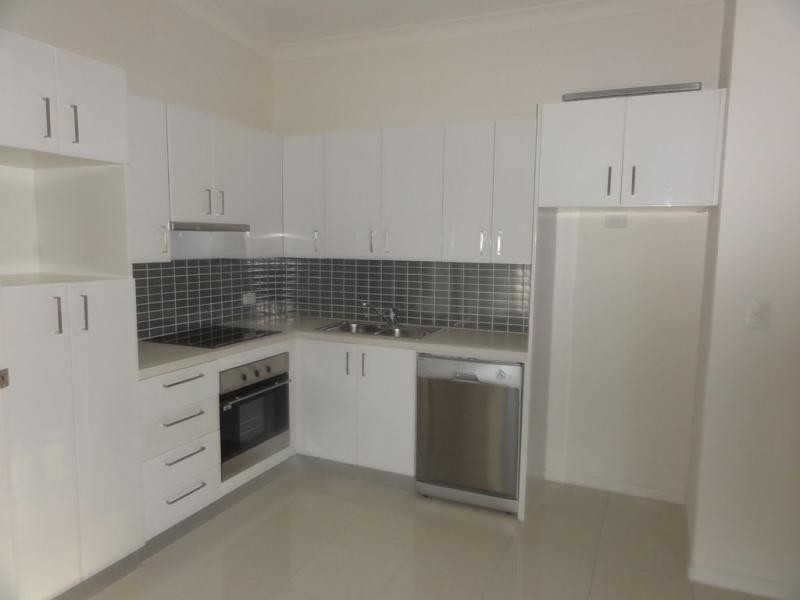 28/108 Nicholson Street, Greenslopes QLD 4120