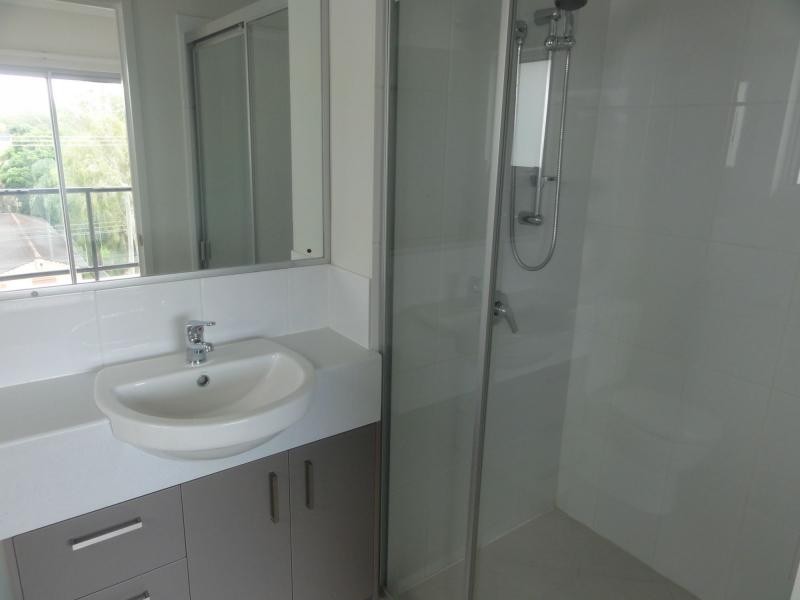 6/159 Clarence Road, Indooroopilly QLD 4068