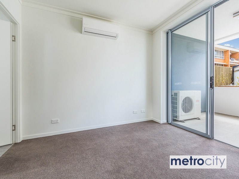 8 Lochaber Street, Dutton Park QLD 4102